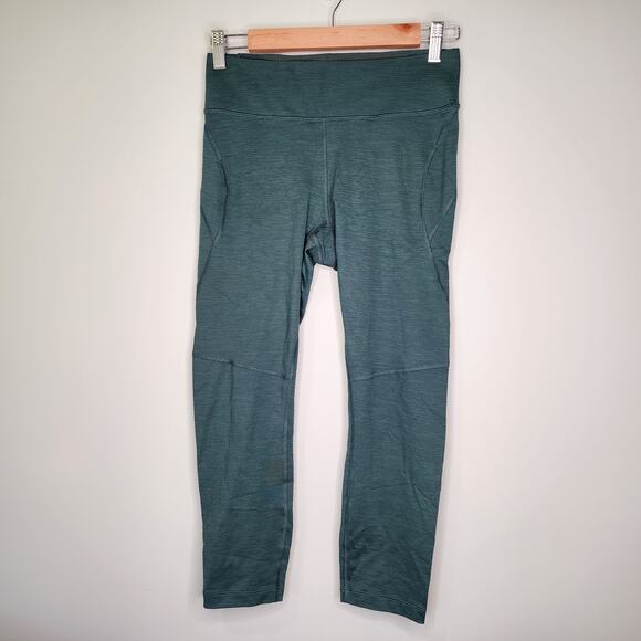 Outdoor Voices Flex Cropped Athletic Capri Capri Green Medium - Picture 2 of 10